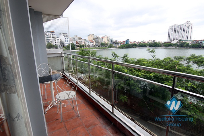 02 bedrooms apartment with lake view for rent in Tay Ho area 